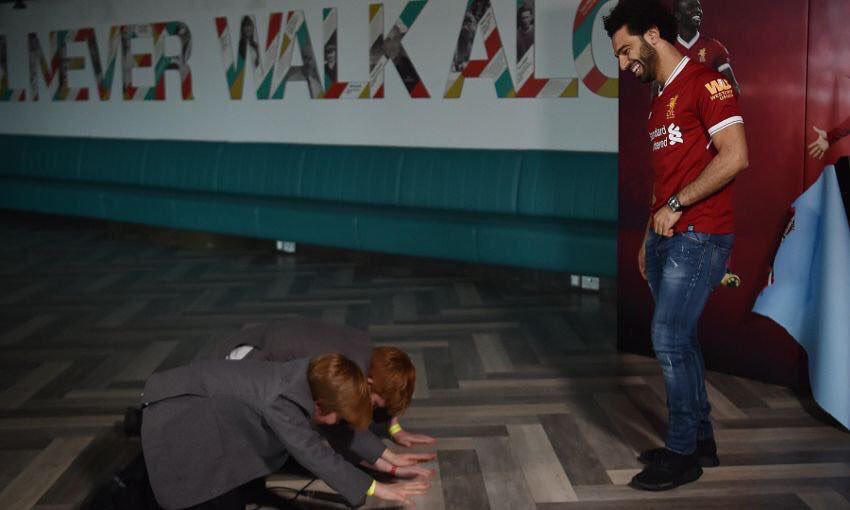 LFC_TR's tweet photo. Şu an Liverpool taraftarları. https://t.co/NZiWT3TPrC