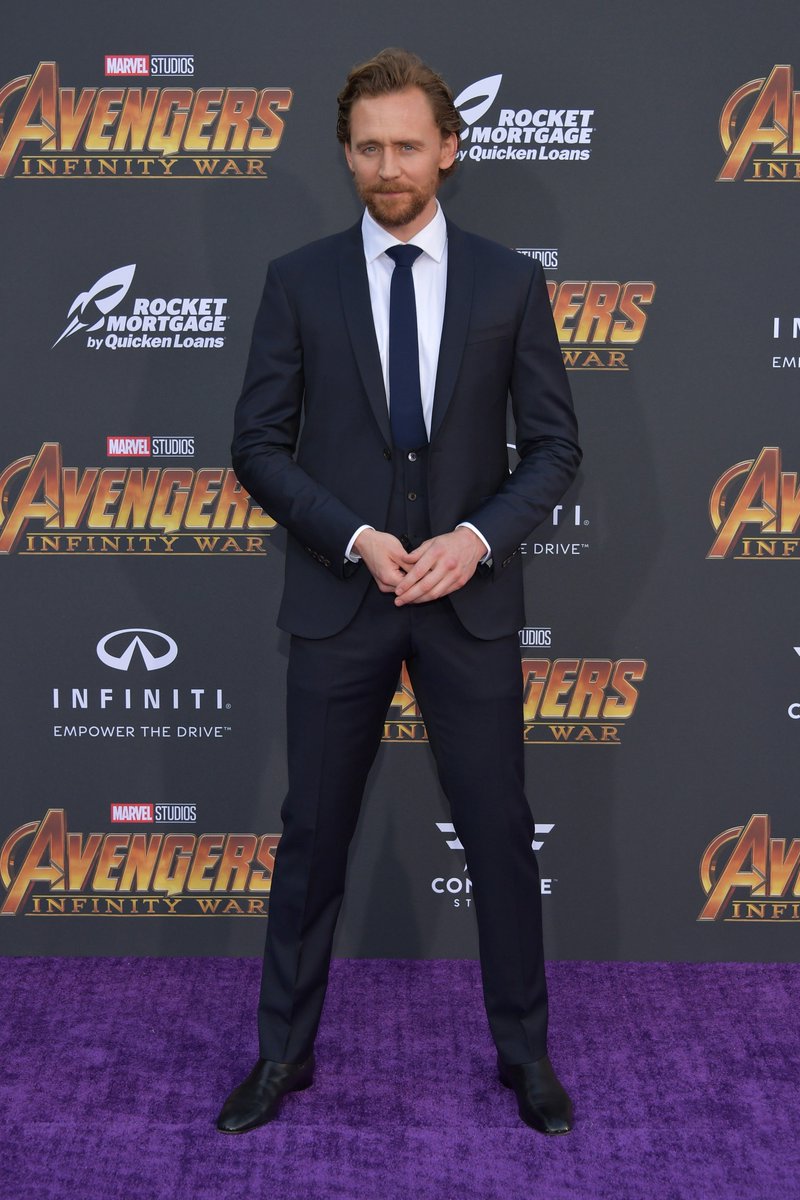 tom hiddleston avengers premiere