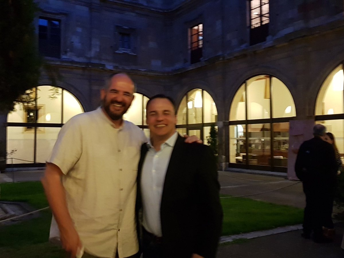 MiguelDlaCamara's tweet image. Y yo acabo de desvirtualizar a @enfermerojesus en #FSJDInnova18