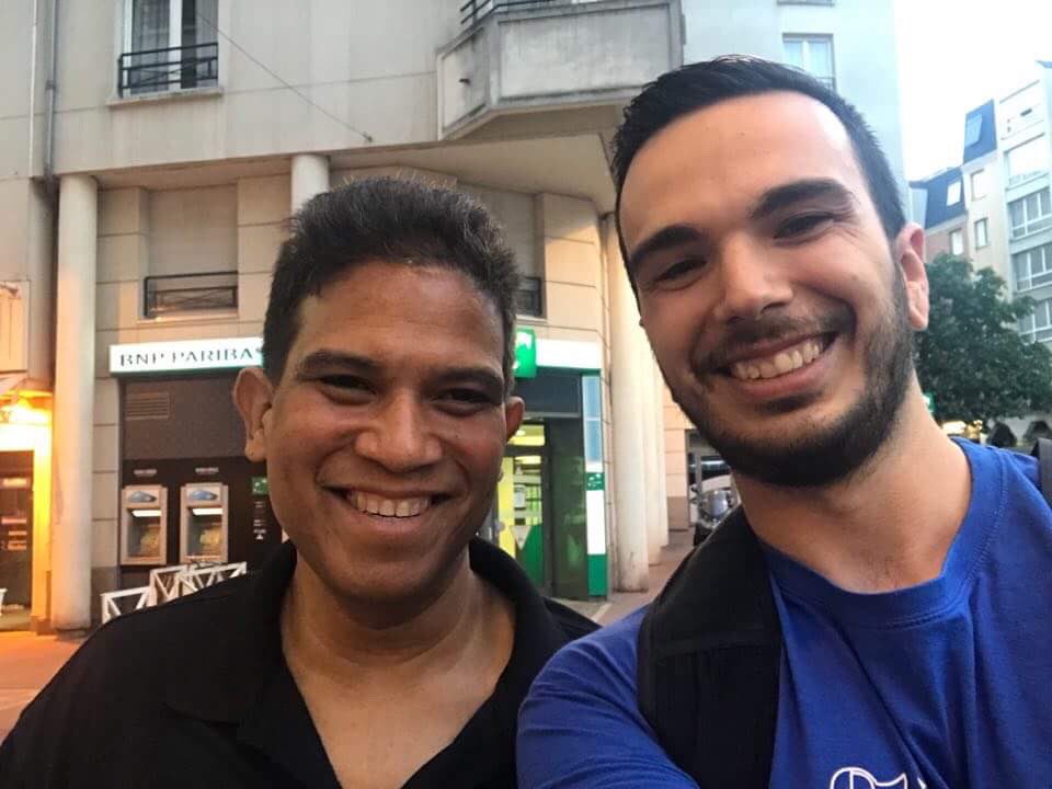 lunabeeStudio's tweet image. Max with @johnhoford at the @AndroidMakersFR (great) conference 😃! #Android #ConstraintLayout #AndroidStudio