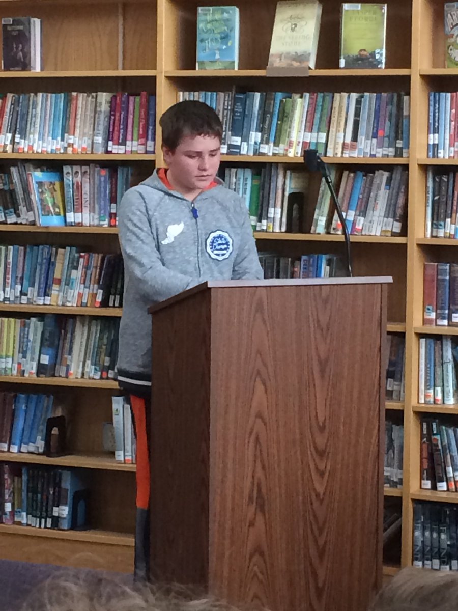 abletorun's tweet photo. Warriors exist in many ways ~ 2018 Poetry Slam @HurleyMiddle  #notaseasyasitlooks #delightsongs #gratitude #whatbugsme #teenagepoets https://t.co/0a4qNDggt7