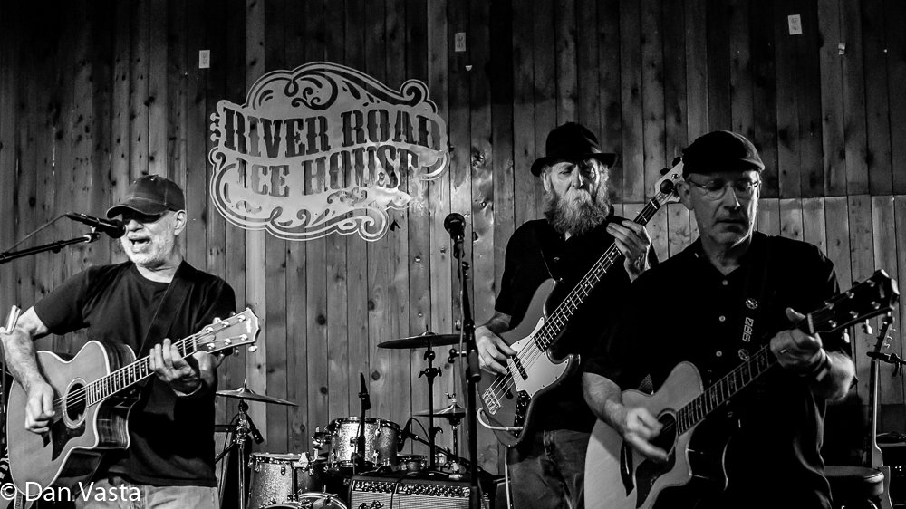 79Aspen's tweet photo. No one was asking for refunds after the @NoRefundBand 's amazing set at the @tuningoutcancer event at the @RiverRdIceHouse #tuningoutcancer #CampDiscoveryCancerCamp #NoRefundBand https://t.co/OQaaQRRbxa