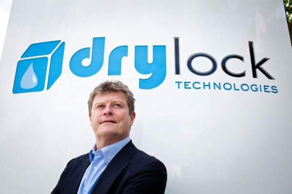 MattKeppens's tweet photo. Ondernemer aan het woord, Bart Van Malderen #JCIDamme #drylock #speakersclass #topavond https://t.co/j73hRyhM3w