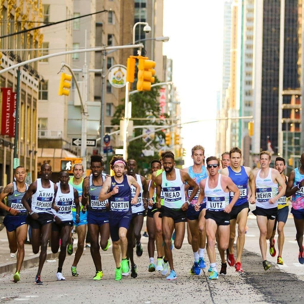run_theory's tweet photo. "To be a champion, I think you have to see the big picture. It's not about winning and losing; it's about every day hard work and about thriving on a challenge. It's about embracing the pain that you'll experience at the end of a race and not being afraid" ~Summer Sanders

#run https://t.co/pellDcKP32