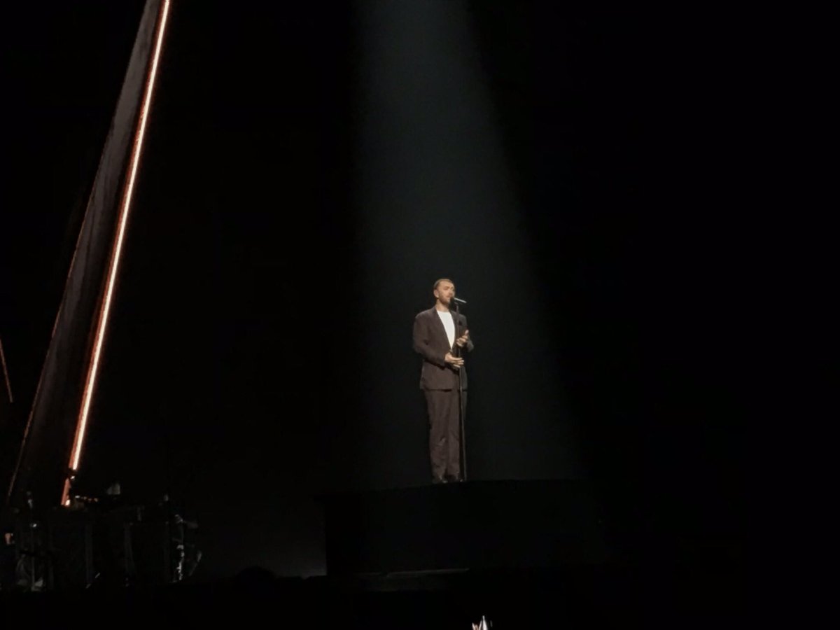 candyaidancane's tweet photo. @samsmithworld one of the best concerts I’ve ever attended to☄️ no joke #TheThrillOfItAllWorldTour https://t.co/cuV8Iq4shB