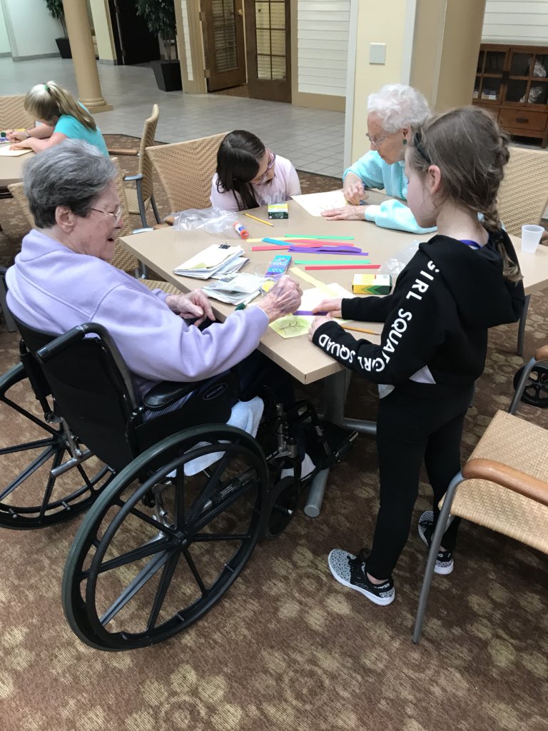 Creating hot air balloons with our Hamlet friends!  #gurneyservicelearningclub <a href="/gurney_yearbook/">Gurney Yearbook</a>