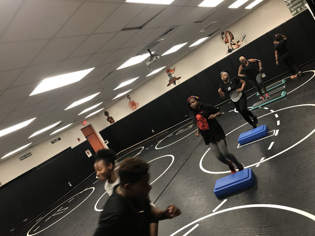 CoachNixonPBC's tweet photo. When your AP, secretaries and Students decide to work out with a few of our players..!!! ππππ #Jenkins #MsAnna #MrsRolonda https://t.co/Q1kPUXXY4P