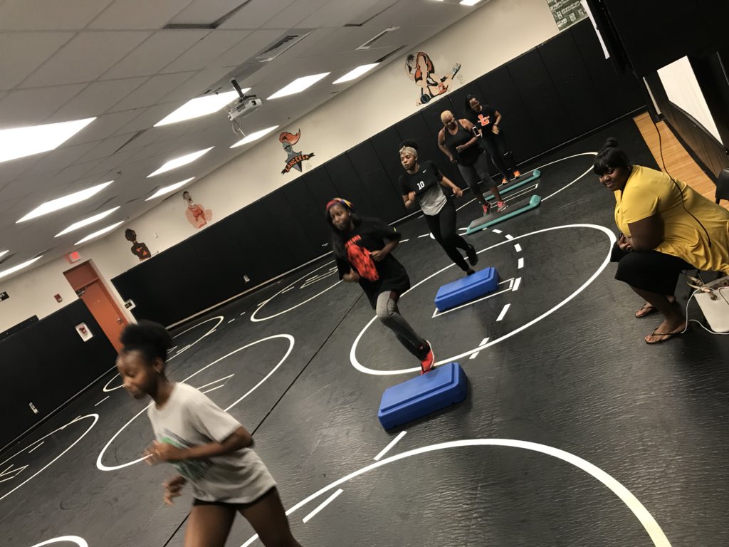 CoachNixonPBC's tweet photo. When your AP, secretaries and Students decide to work out with a few of our players..!!! ππππ #Jenkins #MsAnna #MrsRolonda https://t.co/Q1kPUXXY4P