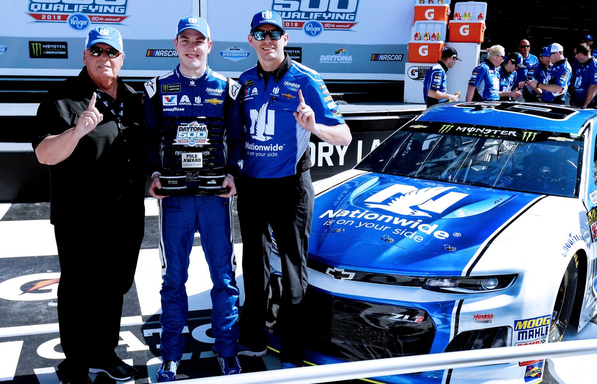 NW_Sports's tweet photo. #88Stats: @AlexBowman88's average starting position at superspeedways in 2018 is 1. 😉 #NW88Alex https://t.co/hWYPN6wLnn