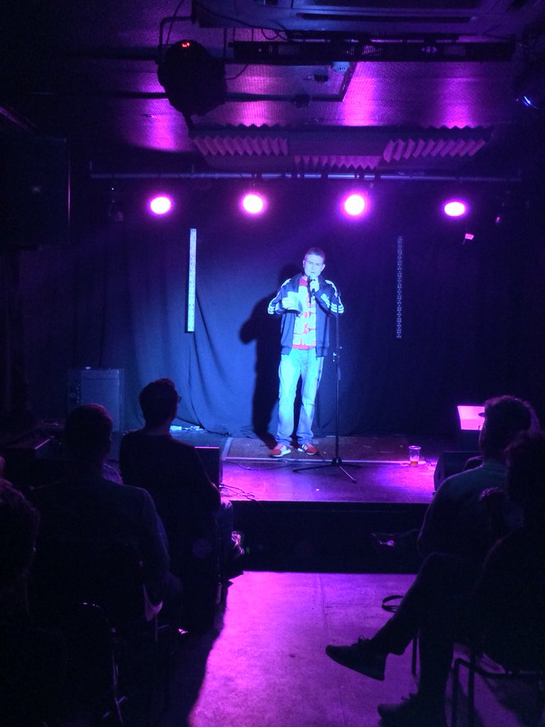 LongLiveComedy's tweet photo. Simon Kennedy @ #LongLiveComedy https://t.co/cAwq2YMvyK