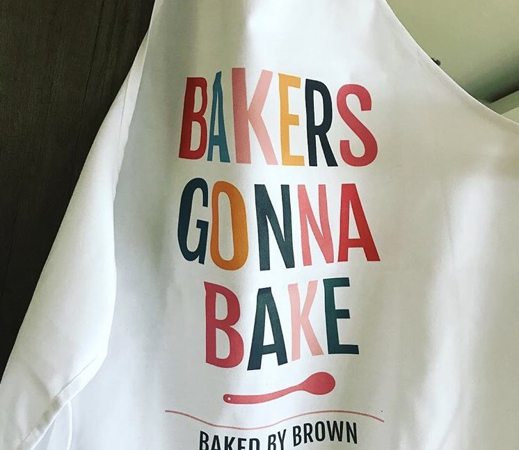 How amazing is my new apron from @Thefunkypigeon 
I love it!
#customapron #present #friends #apron #accessories #bakersgonabake #bakedbybrown #letterboxcake #cakeinthepost #newbusiness #smallbusiness #gift #funkypigeon