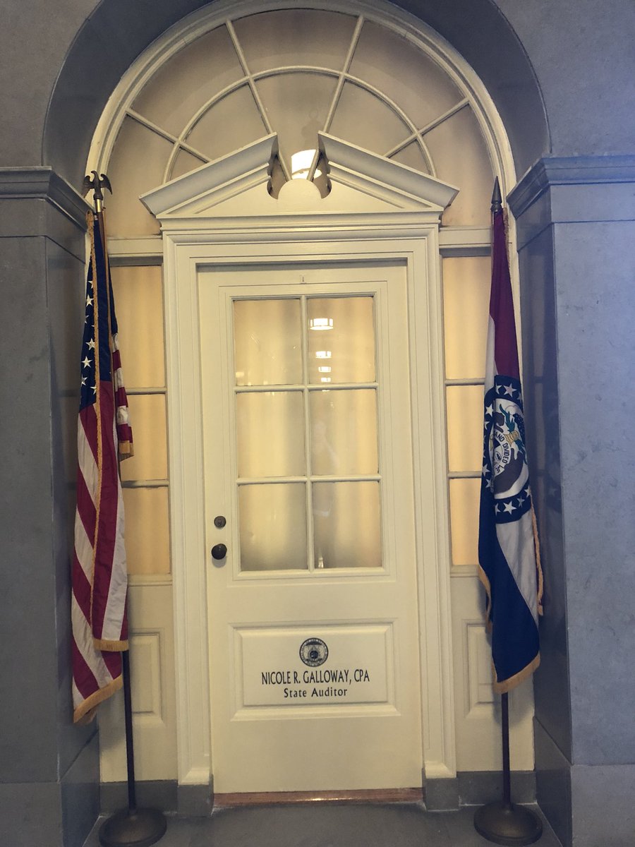MCCA_MO's tweet photo. Missouri’s State Auditor performs audits, or inspections of agencies’ accounts. Audits are conducted for about 200 state agencies, commissions, and the judicial branch.  A state auditor serves check that funds are spent on what they were allocated for. #tuesdaytranslation #mogov https://t.co/QJjmdf1RBB