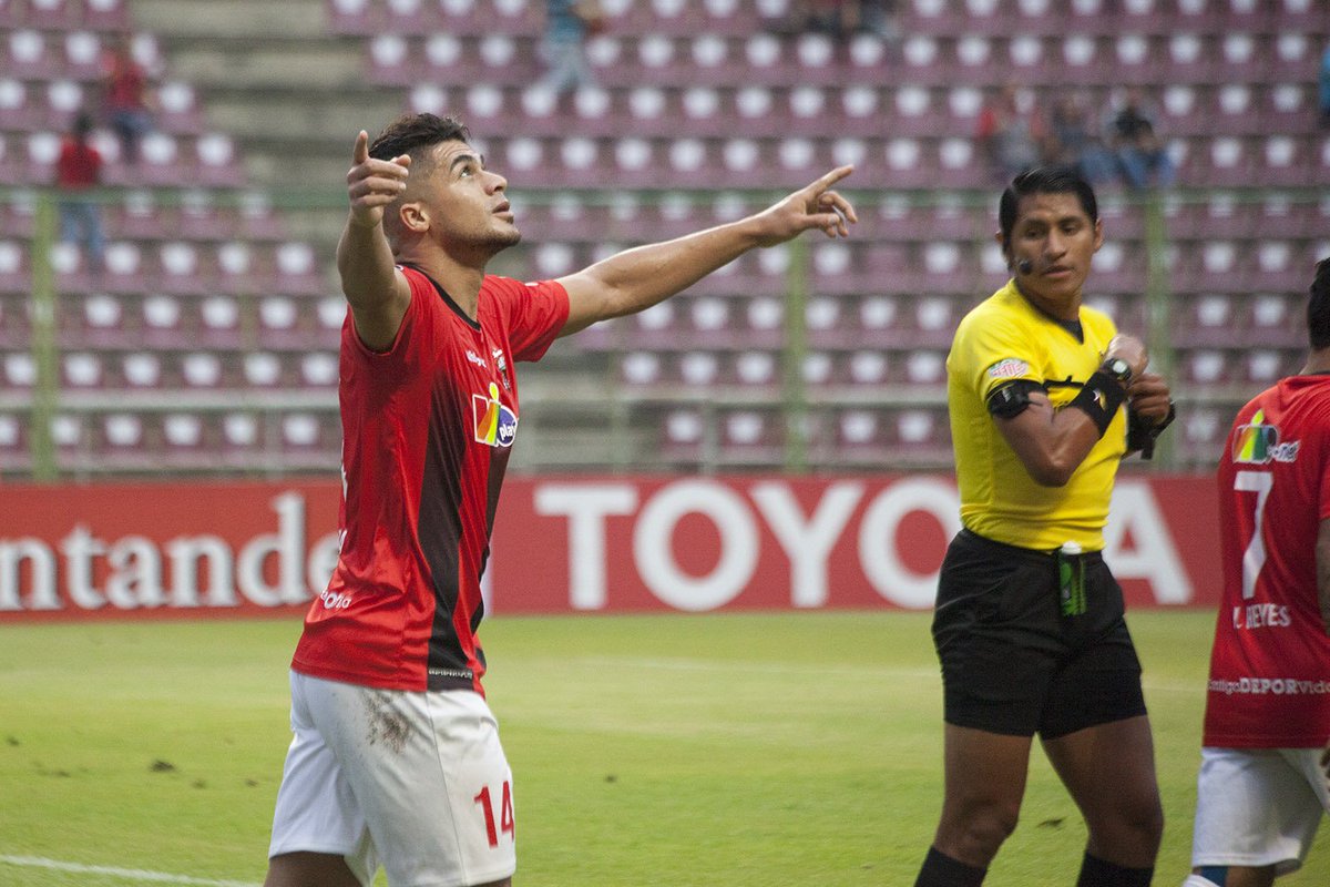 LigaFUTVE's tweet photo. Con autoridad el @DeportivoLara 💪 venció 2-1 a Millonarios. Los rojinegros se mantienen en la pelea por avanzar a la siguiente fase.  

📷 @freeloop / Prensa Liga FUTVE

... 
#ConmebolLibertadores #SomosFUTVE #SomosVenezuela 💯⚽ https://t.co/6C4hB8qXoS
