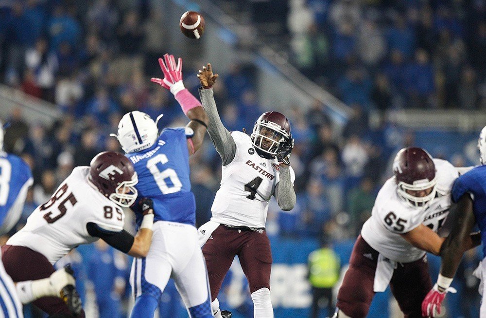 Former EKU QB Bennie Coney <a href="/bennie_coney/">Bennie Coney</a> (5061 Yds, 38 TD's, 3 Years) and current @LexRedDragons QB will be in the house!  Learn a thing or two from Bennie!  Check out his collegiate highlights:   youtube.com/watch?v=i3vjb0…