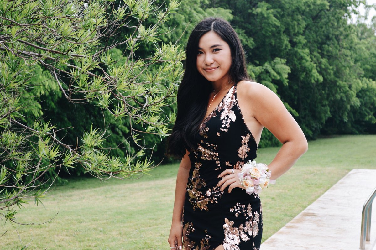jananetanqianyi's tweet photo. insta saw it first?!? #prommm https://t.co/1wrih1FHWr
