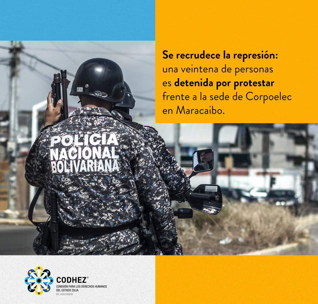#Alerta Se recrudece la represión: una veintena de personas es detenida por protestar frente a la sede de @CorpoelecZulia_ en #Maracaibo 

#SinLuzCastiganAlZulia #ZuliaEnEmergencia 

codhez.org.ve/noticias/99-se…