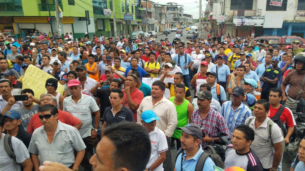 azucartroncal's tweet photo. Azucareros se toma la TRONCAL @cut_guayas @Lenin @frentesomosec @GomezlRichard @hcastanierj @cut_ecuador @CristinaReyesec @majo_carrion @MinTrabajoEc @teleamazonasec @tctelevision @CanalUnoTv https://t.co/HfgXOAuFJe