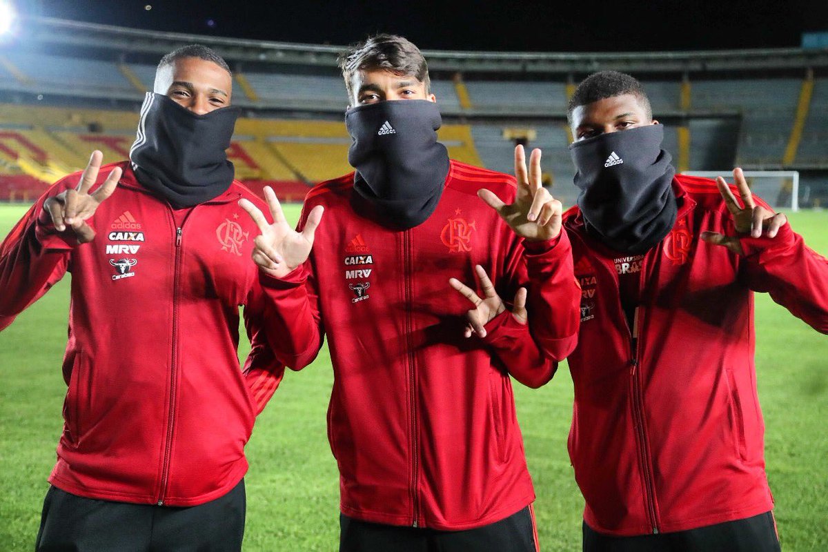 Os cria pensou besteira... ✌🏾😏