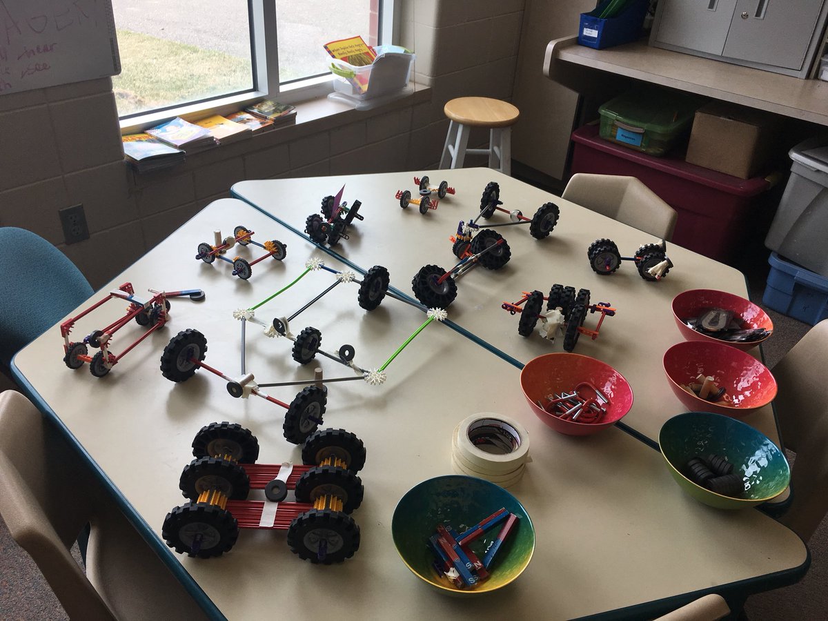 MrsHanstadClass's tweet photo. Magnetism automobile design and race! #ESTEM #FastandFuriousfortheWIN @GlendalePLS https://t.co/A3CF9PMzwL