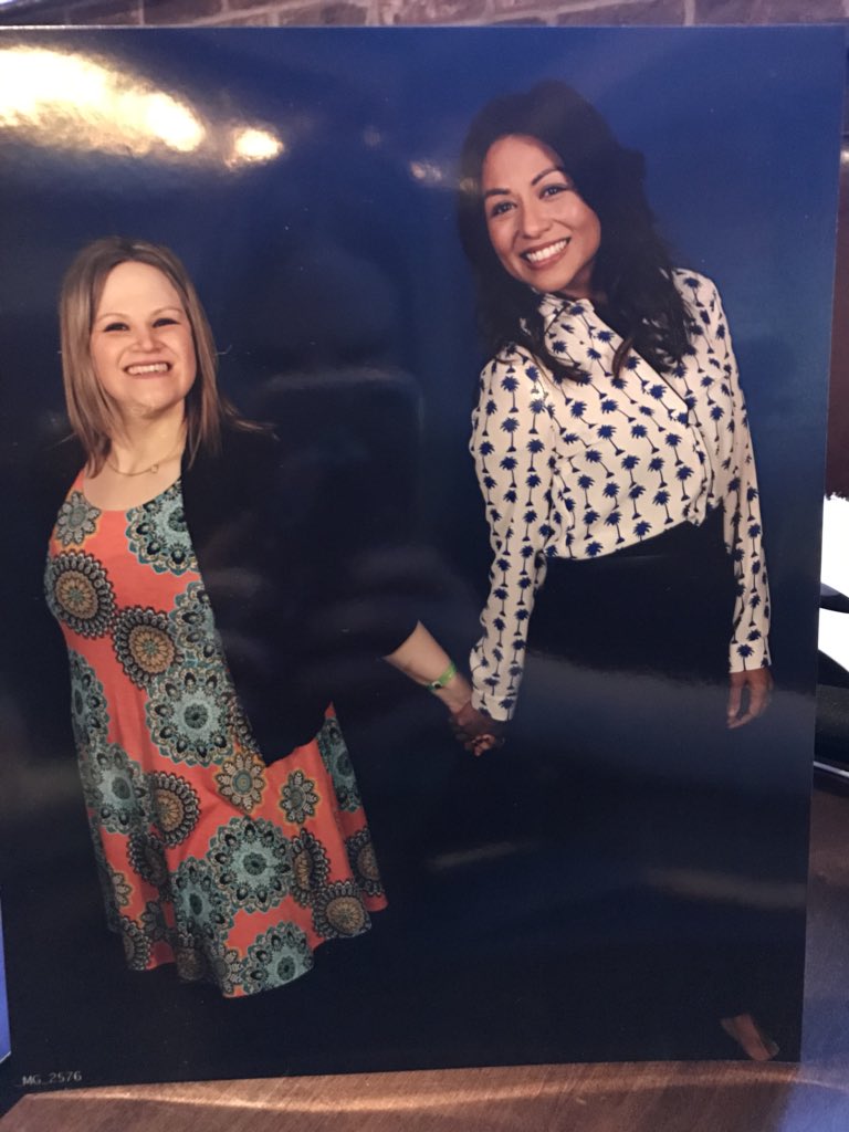kirstjk212's tweet photo. From selfies to photos it’s been great experience to #OUATchi2018 @KarenDavid is true guardian Angel and always be a good friend to me. It been wonderful to seeing you at Chicago for two years. I’m grateful to see you and meet you. I will always have memories in my heart ❤️ https://t.co/o6SNCwbYJF