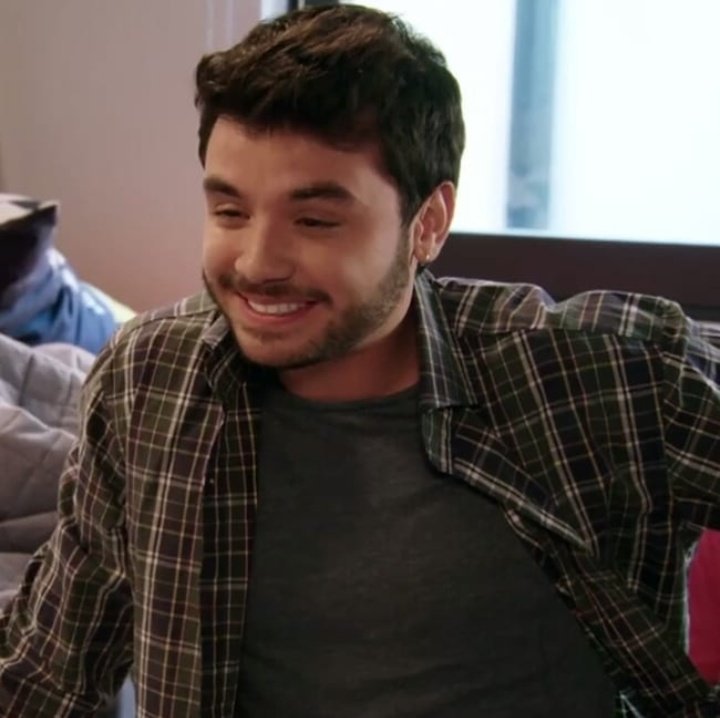 agusescabio's tweet image. ADIVINEN QUIÉN VA A CONTENER  A SIMONA CUANDO SE ENTERE DE QUE LULA ESTÁ EMBARAZADA