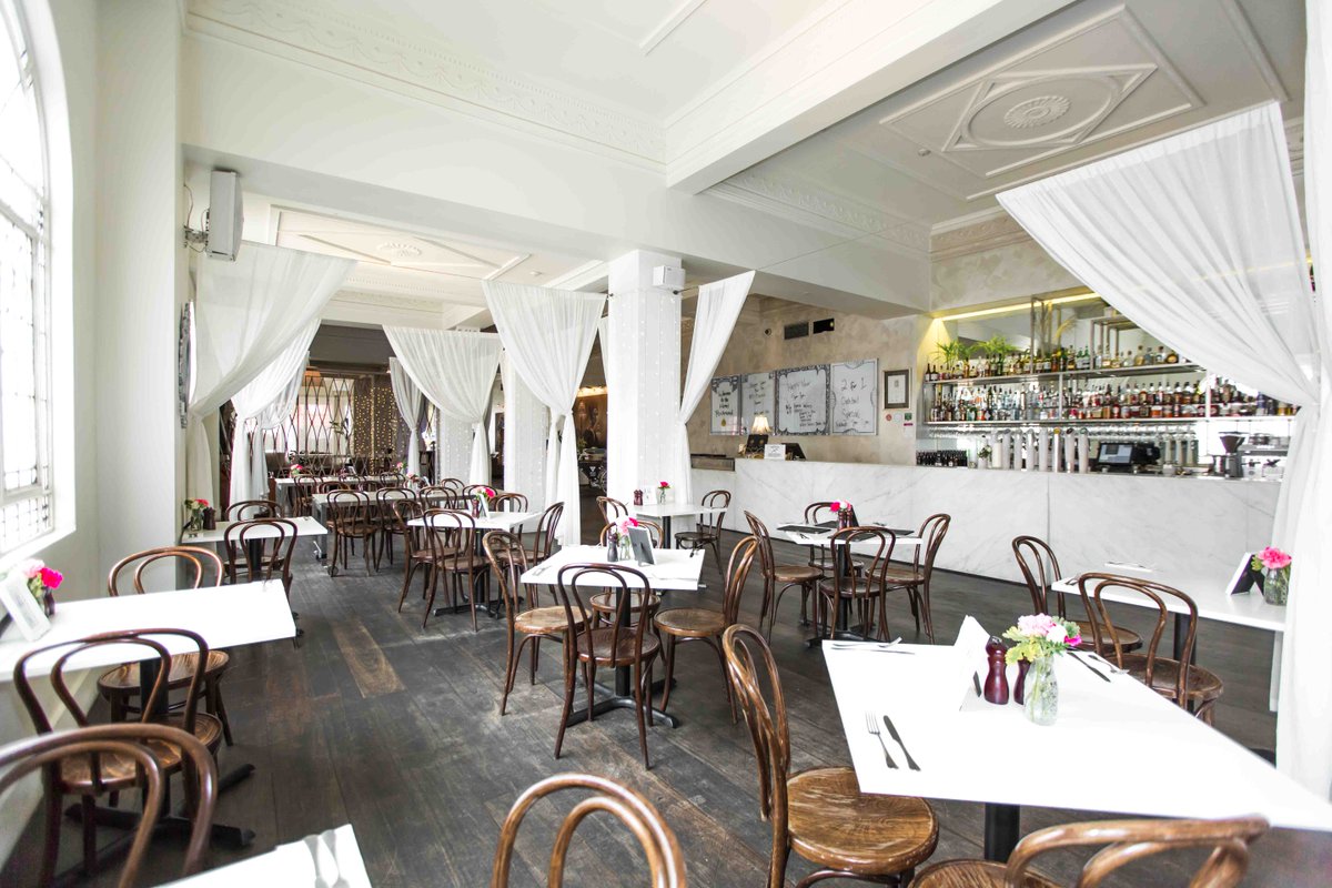Have you booked your table for lunch yet? 

Phone: 8215 4415 or E-mail: functions@hotelrichmond.com.au 

#hotelrichmond #rundlemall #sagreat #adelaidelunches