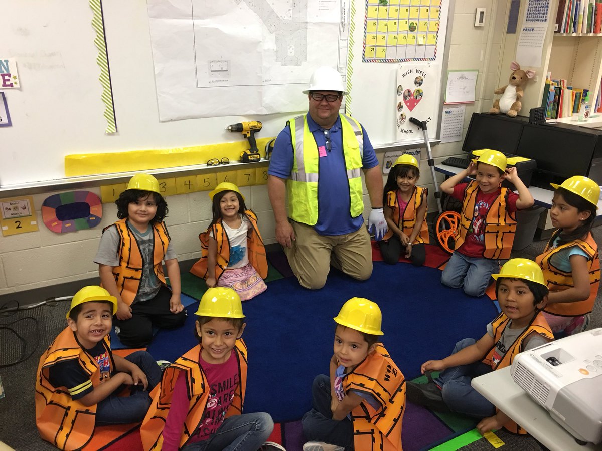 SLP_Kim_German's tweet photo. My sweet hubby @1988YogiBear came to @bweroos today to teach PK kiddos about the construction trade and safety. The students even participated in a construction project of their own. @ThisOldHouse #generationnext https://t.co/rrNAQ7ecAk