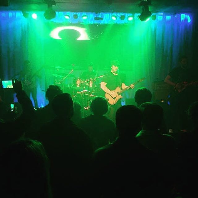 mmzofficial's tweet photo. #Green in full effect. Liquid lights!!
.
.
.
.
.
.
.
.
.
.
#music #musician #rock #progrock #rush #rushband #album #song #songwriter #milemarkerzero #mmz #thefifthrow #recording #record #newrecord #liveshow #tourlife #lighting #livelighting #greenlight #metal #crowd #soldout https://t.co/ieS2Jcu0ks