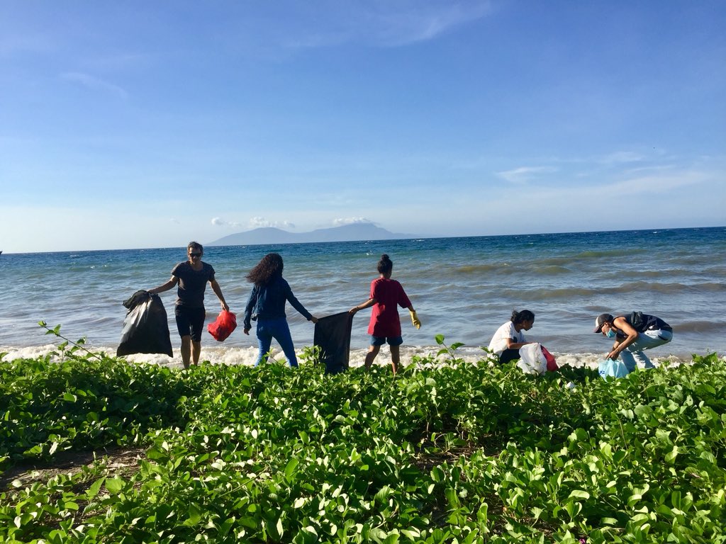 Envac18's tweet photo. That happened on the Earth 🌏 Day 

Many thanks to the US embassy in Dili, LELI and the students 🙌🏾🚯

#plasticfree https://t.co/d0yUg7uIxJ