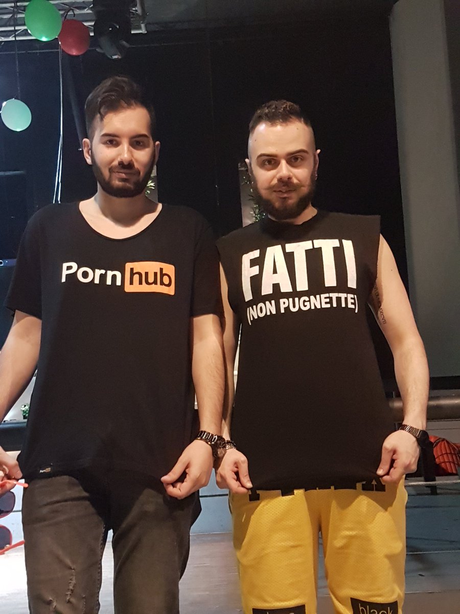 ValerioMarcell1's tweet photo. @Pornhub #pornhub 
Fatti meno pugnette! https://t.co/xPh2y68Ykx