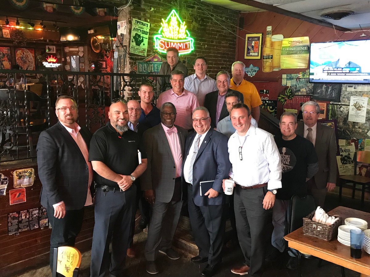 GKCRA's tweet photo. We had a wonderful round table with @WeRRestaurants and @MayorSlyJames today! Thank you to all that joined us for the discussion and a special thanks to @JazzKCMO for hosting! #restaurantroundtable https://t.co/18P9fhP8fi