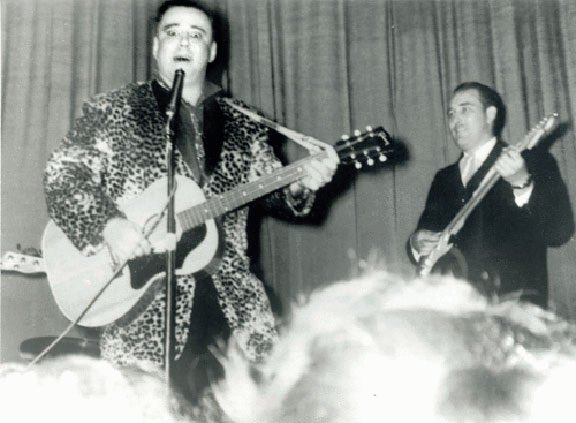 nikidoog's tweet image. The night before ‘The Day The Music Died’
#BuddyHolly 
#RitchieValens
#BigBopper
