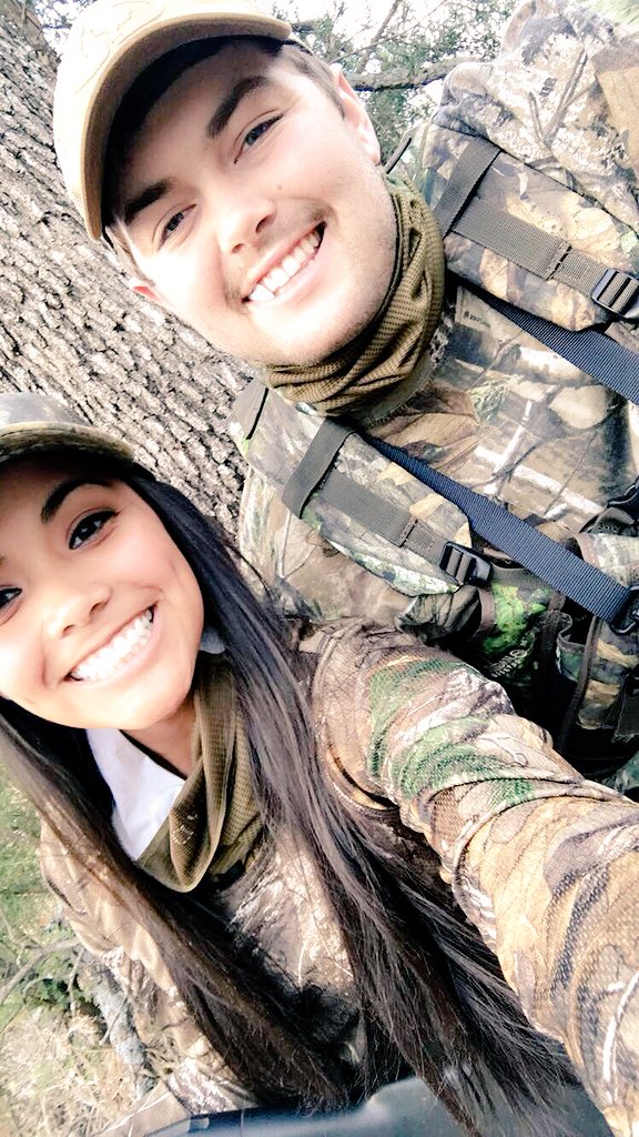 HeskettEmely's tweet photo. I sure do hate Toms, but I love me some C dawg💚 #badluckstrikesagain https://t.co/wB4SSMoZhw