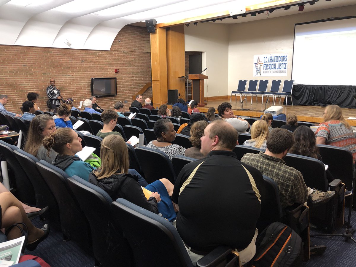 HU_SOE's tweet image. Packed house for tonight’s Teach-In! The teach-in will include a plenary and workshops for upper elementary, middle, and high school teachers. Thank you, @teachingchange and @ZinnEdProject! #HUSOE #TeachForChange #ZinnEdProject