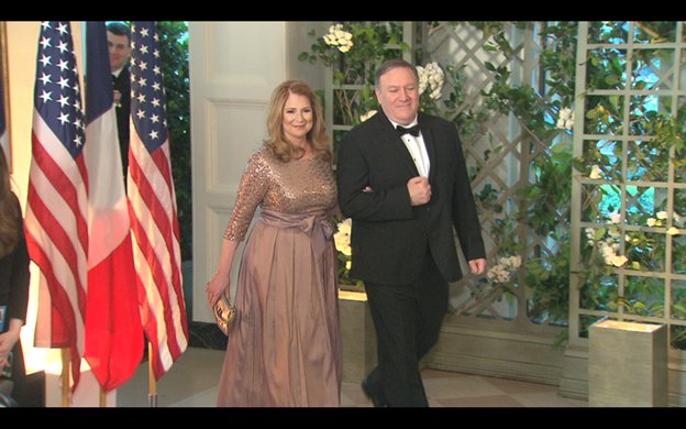 DblMAmbVwAAZ5XB?format=jpg&name=small