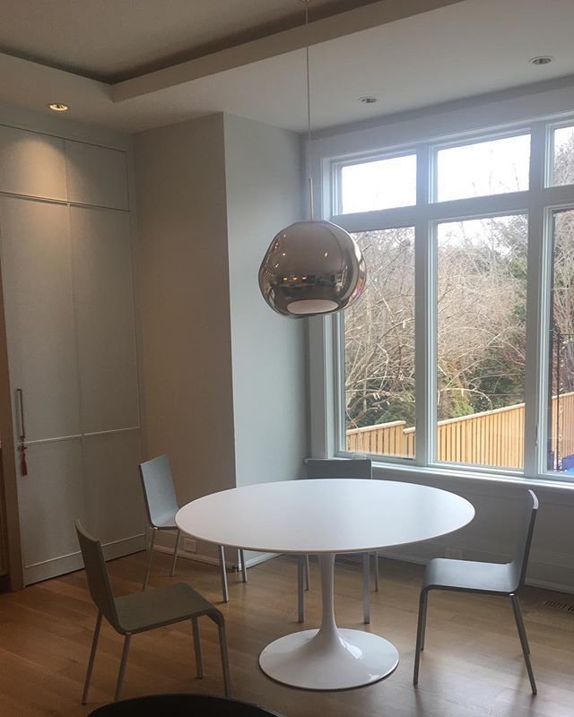 NizamiDesign's tweet photo. To rug or not to rug? This is the question. Kitchen space in progress by me, SND. @knollinc @knollinc_canada @tomdixonstudio @vitra #kitchendesign #knoll #tomdixon #vitra #tuliptable https://t.co/Bs2oUeCBzG https://t.co/DFKGfMreD6