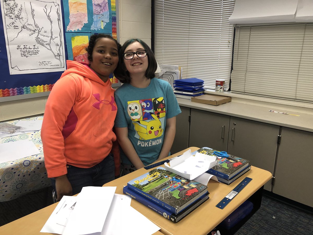 TES_fourthgrade's tweet photo. Today we learned about different types of bridges and how they can withstand force!  We conducted an experiment and built bridges with paper. We tested how sturdy they were by seeing how many pennies we could pile on before it collapsed!  #mysteryscience #pullvspush #schooliscool https://t.co/MG5xg5l8xp