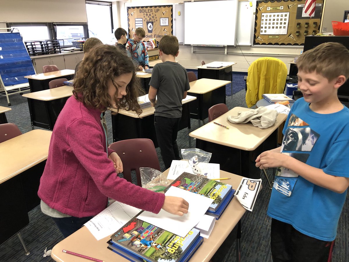 TES_fourthgrade's tweet photo. Today we learned about different types of bridges and how they can withstand force!  We conducted an experiment and built bridges with paper. We tested how sturdy they were by seeing how many pennies we could pile on before it collapsed!  #mysteryscience #pullvspush #schooliscool https://t.co/MG5xg5l8xp