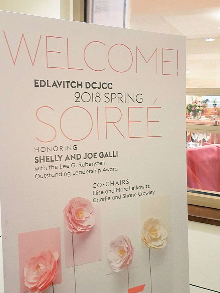 E_DCJCC's tweet image. Getting ready for the #springsoiree tonight 🤷🏻