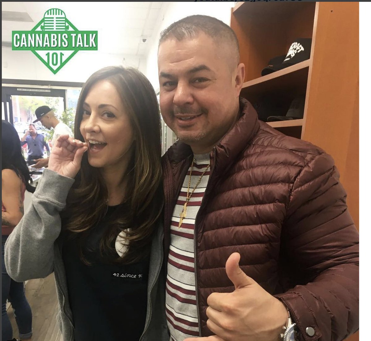 CannaTalk101's tweet photo. Blue and Dr Dina at Ahhs Weho on 420 💨 @drdina420 @1christopherwright #AhhsWeho #DrDina #TheRealNancyBotwin #NancyBotwin #CannabisTalk101 #PotBrothersAtLaw https://t.co/pJjiIWOANC