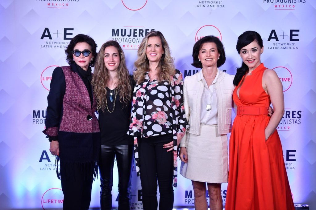 Cineinformacion's tweet photo. #LIFETIME eligió la #cdmx para la gira #MujeresProtagonistas que llegó a Colombia, Argentina y Brasil. #SusanaZabaleta, #RebeccadeAlba, #PepitaSerrano, #GabyVargas y #PaolaKuri abordaron el papel de la mujer actual y sus experiencias @lifetimetv @S2CyMKT https://t.co/cAYGfO3JQX