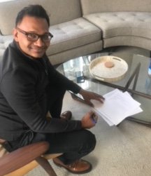 harnessio's tweet photo. With the stroke of a pen, @jyotibansalsf makes Harness an AppDynamics customer! #nowthatsmeta #greatcd #greatapm #proudfounder https://t.co/WqZLfU0P7a