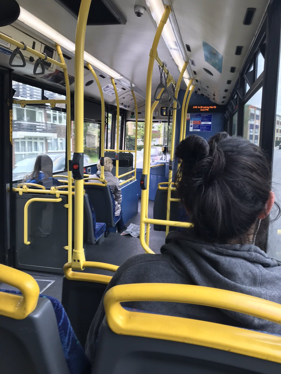 CCB_YT's tweet photo. Very nice ride on the MCV Evolution I think it has a problem it sounded like a Alexander Dennis Enviro 400 #Buses #Bromley #MCVevoloution https://t.co/waAotBZwZw