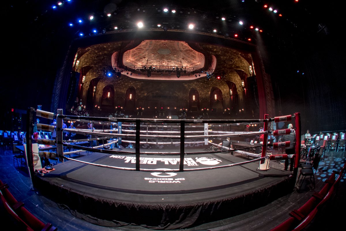 KingsBklyn's tweet photo. JUST ANNOUNCED: @holyfield's @TheRealDealBox returns on Sat. June 9, during the hottest weekend in Championship Boxing - Puerto Rican Day Weekend! Tickets are on sale now: https://t.co/3WiyxSCnoI #evanderholyfield #therealdealboxing #kingsbklyn https://t.co/gTkK5Tnp9d