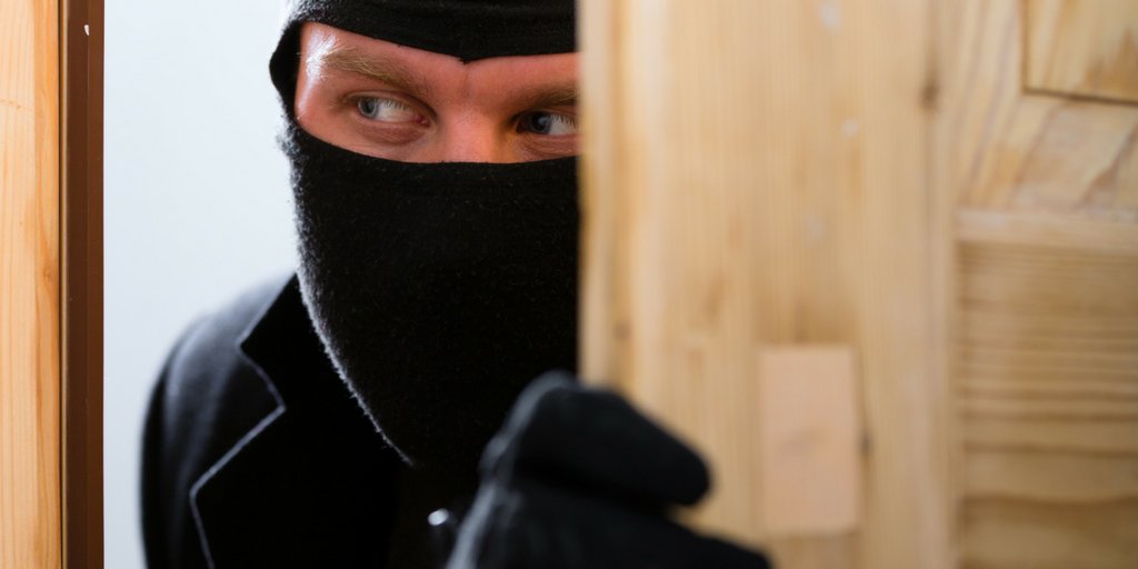 MathiasSecurity's tweet image. Deter #burglars and vandals by considering a robust #video surveillance solution for your facility.

With a 24/7 birds eye view of the entire premises, you have plenty of recourse in the case of a crime or accident on your property.