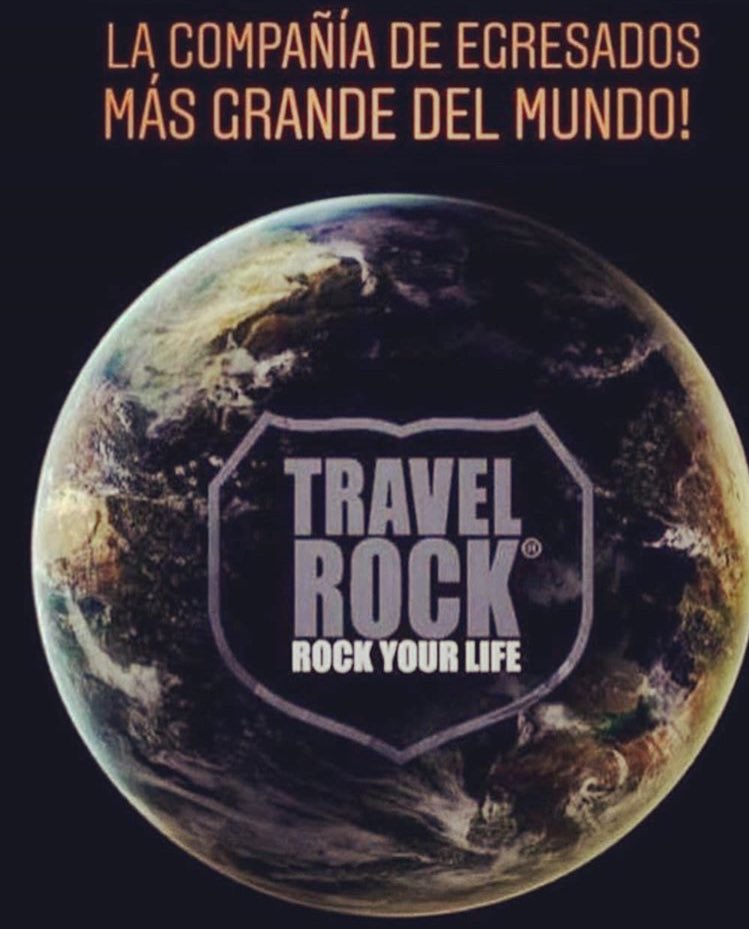 TravelRockctes's tweet photo. La compañía de viajes de egresados, MÁS GRANDE DEL MUNDO! 🎉 #SomosLaFiesta ✌️ #TravelRock #ModoAvion #RockYouLife 🤟1️⃣☃️✈️😝 https://t.co/54oIO3NEwm