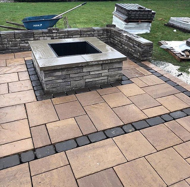 TechoblocKyle's tweet photo. No matter what size patio...we got you! #Blu60 #MojaveBeige with #Villagio border and #Presscott wall &amp; #firepit by @connellylawn https://t.co/ofYIM7vlEZ https://t.co/RckQG8718P