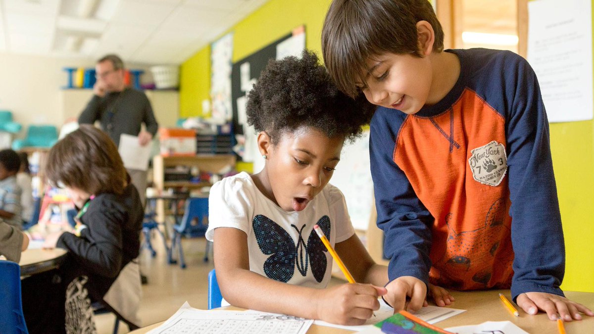 edutopia's tweet photo. Enabling students to experience accomplishments and improvement builds their feeling of competence—a powerful intrinsic motivator. https://t.co/FzmHGaI9Zp https://t.co/lg3yzlekL2