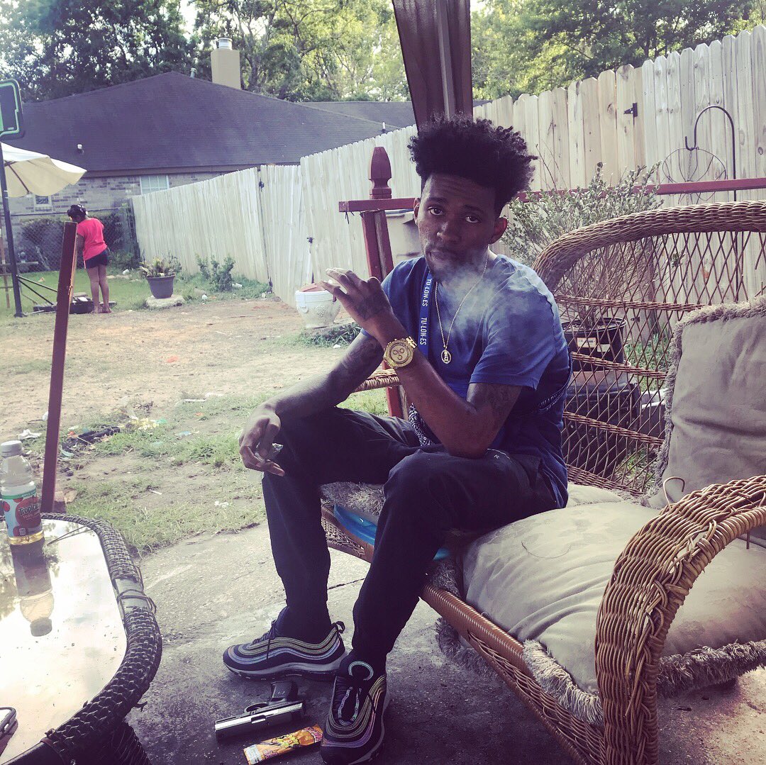 BlowDinero's tweet image. If You Ain’t Gettin Money Stay Tf From Around Me 🚫🧢 #Mafia #TrapMode #NawlFr