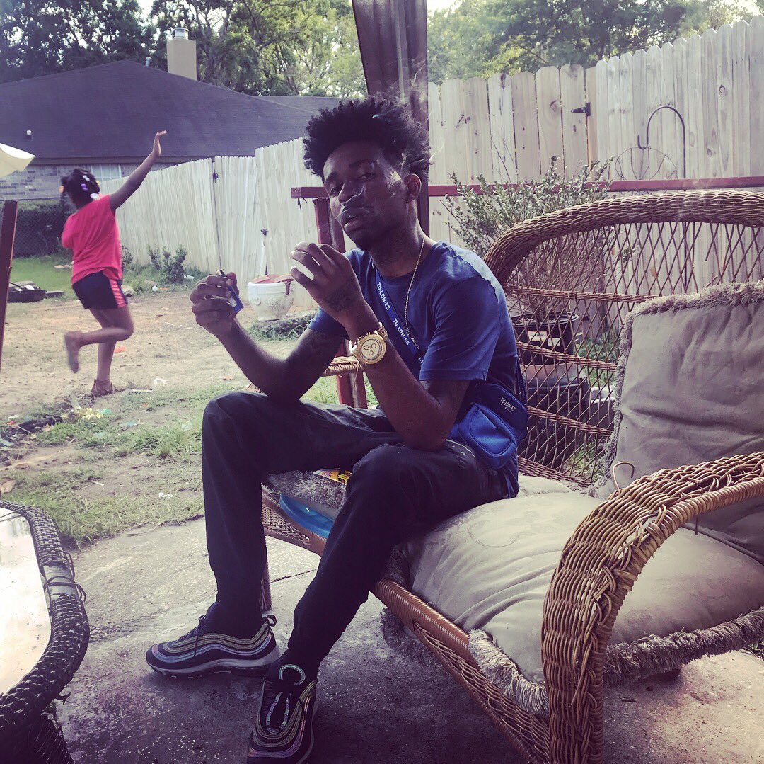 BlowDinero's tweet image. If You Ain’t Gettin Money Stay Tf From Around Me 🚫🧢 #Mafia #TrapMode #NawlFr